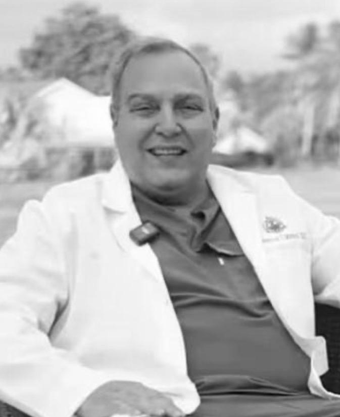 Dr. Héctor Cabrera