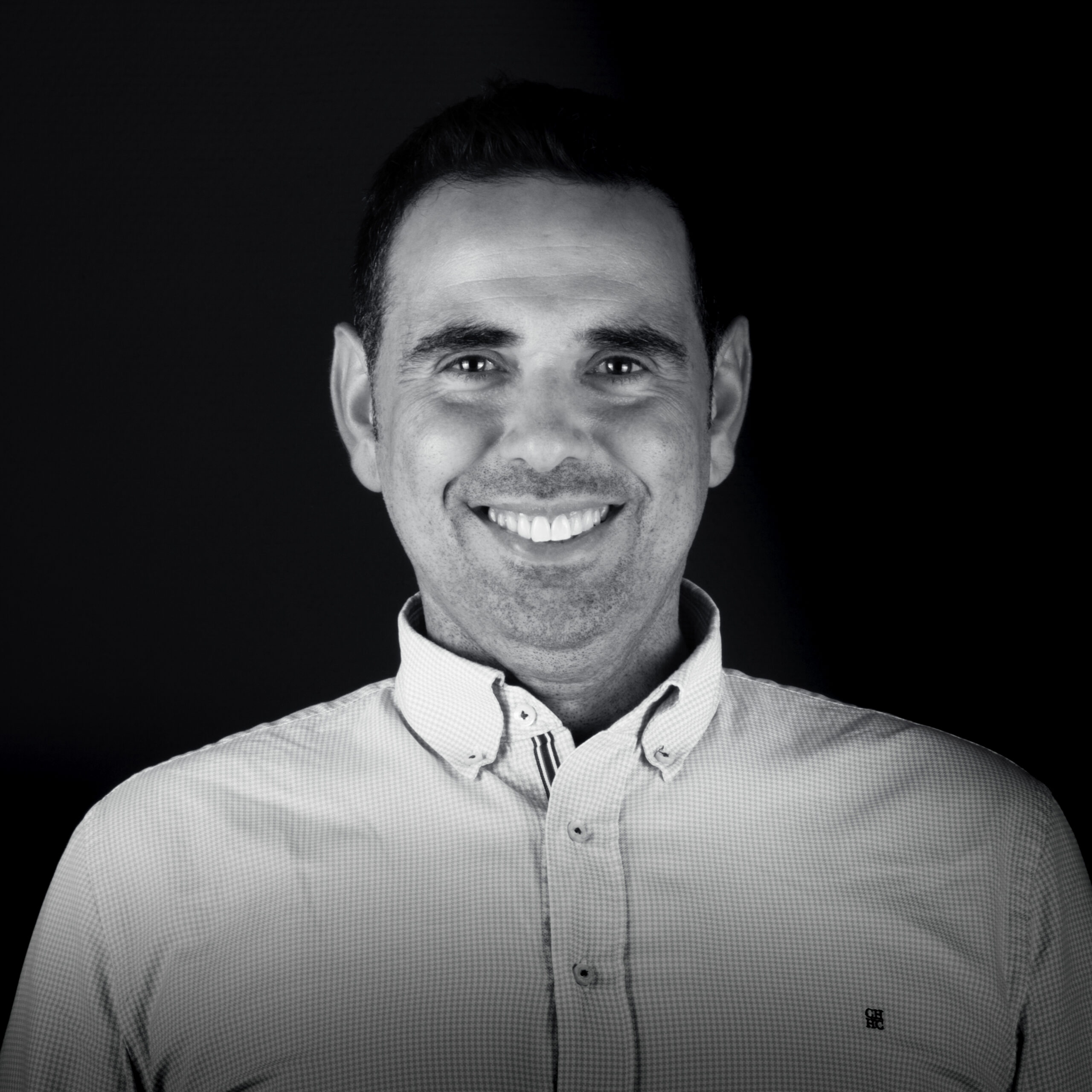 Dr. Miguel González
